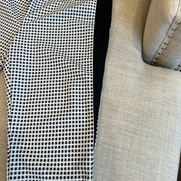 Women's Renaur Knit Crop Black and White Pull-on Pants S 8 - Picture 2 of 5